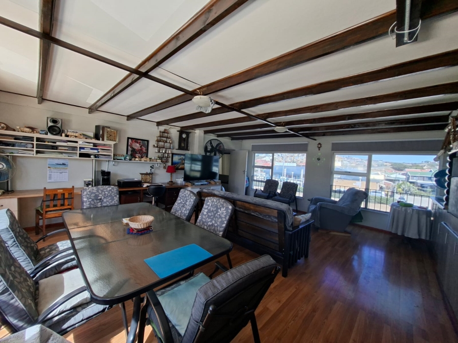 2 Bedroom Property for Sale in Hartenbos Central Western Cape